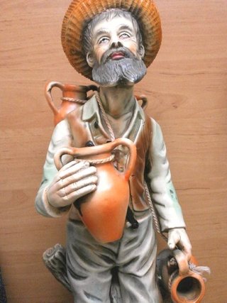 Figura cerámica hombre con cántaros 49cm 2,2 Kg