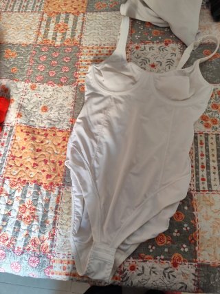 Body blanco con tirantes90B