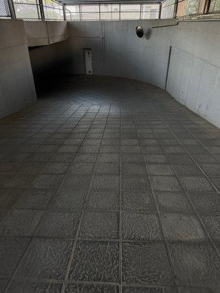 Plaza de garaje para dos coches