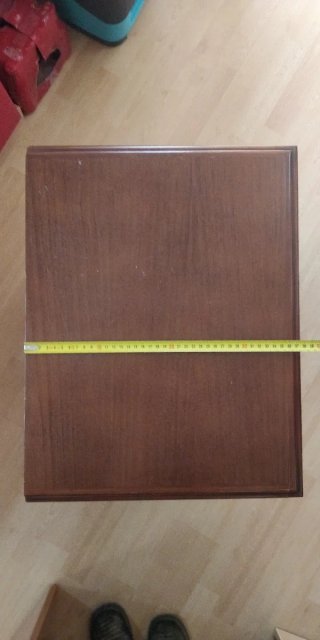 Mesita auxiliar de madera