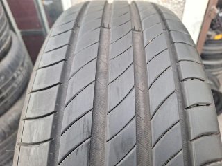 215 60 R17 96H Michelin - 1 neumático +85%