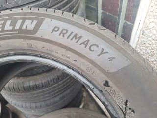 215 60 R17 96H Michelin - 1 neumático +85%