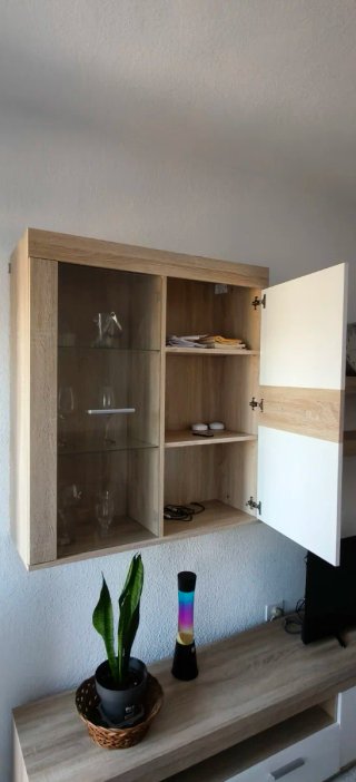 Mueble TV usado menos de un año