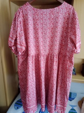 Vestido rojo estampado flores verano XXXL 50-52