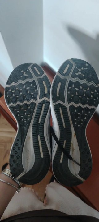Zapatillas Nike Negras y Blancas