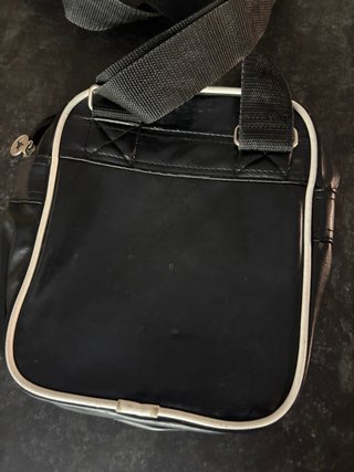Bolso bandolera Converse negro