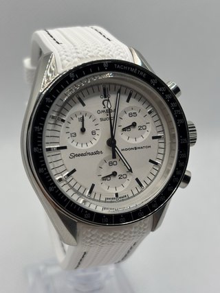 Omega Moonwatch White Panda 42mm Acero