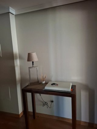 Mueble recibidor con espejo