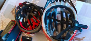 Lote Accesorios Ciclismo: Cascos, Guantes, Sillín