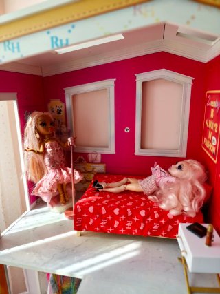Casa de muñecas Rainbow High