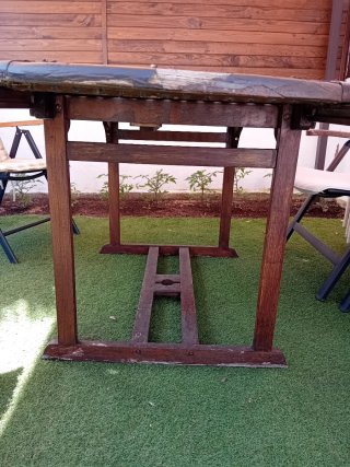 Tavolo da giardino in legno