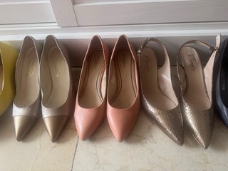 Lote Zapatos Talla 39 varias marcas. 5 euros par