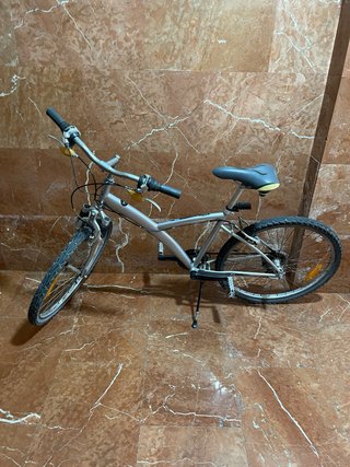 Bicicleta de montaña poco uso marca decatlon