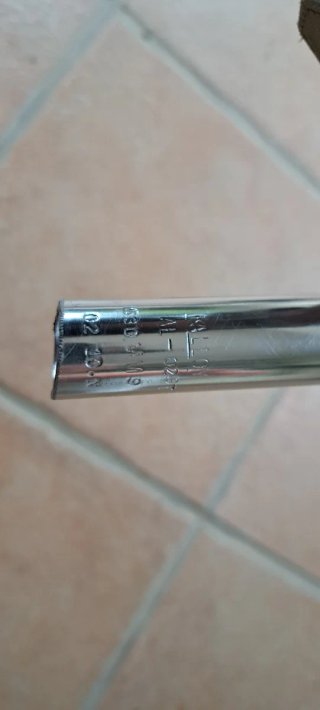 Manillar, tija  y potencia Kalloy