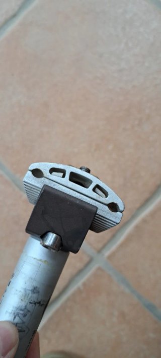 Manillar, tija  y potencia Kalloy