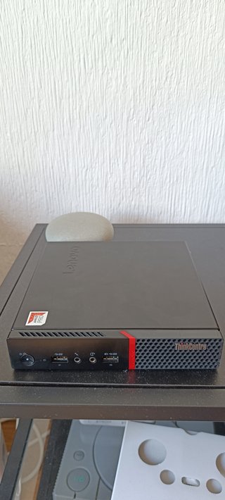 Lenovo Thinkcentre M715q 16GB RAM SSD 250GB