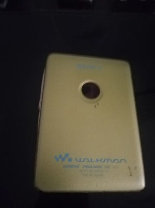 Walkman Sony EX 501 Dorado