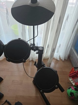 Batería Electrónica Alesis Debut Kit
