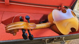 Violín Antonius Stradivarius (LEER)