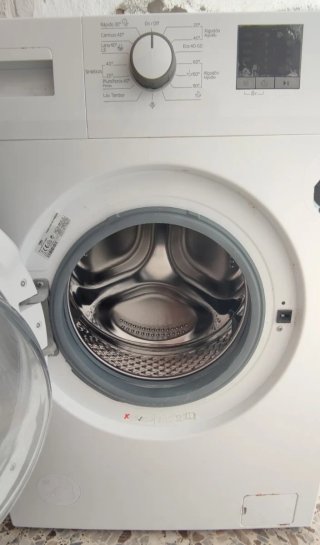 Lavadora Beko Carga Frontal 7Kg como  Nueva