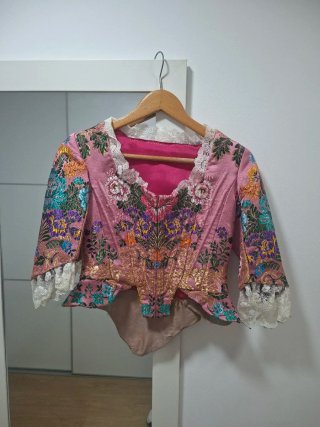 Traje de Fallera Multicolor y Rosa