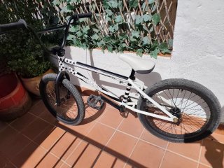 Bicicleta BMX Haro Estrellas Blanca