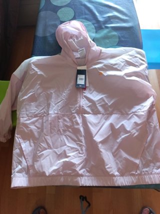 Chubasquero Reebok rosa