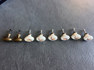 Set 8 pomelli ceramica e ottone floreali