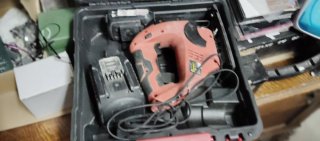 Caladora eléctrica con maletín