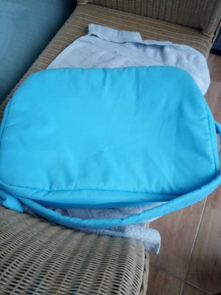 Bolsa bebé azul con patitos bordados