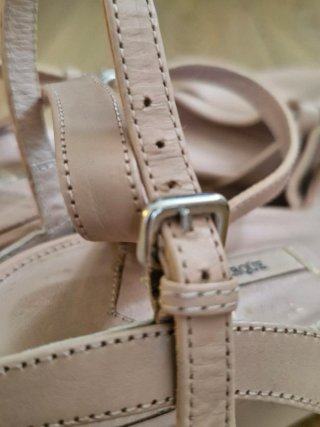 Sandalias Uterqüe piel talla 41