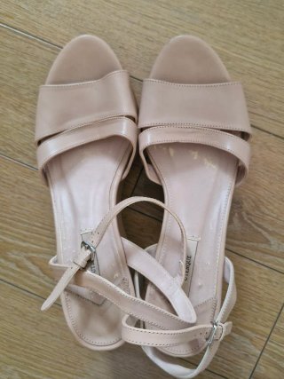 Sandalias Uterqüe piel talla 41