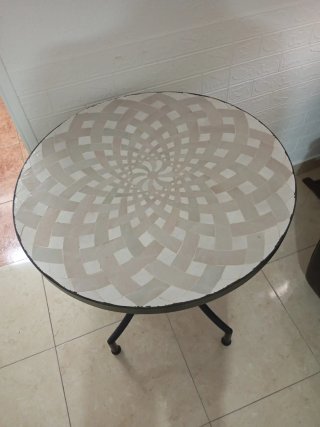 Mesa redonda mosaico cerámica y metal