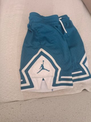 Bermudas Jordan Azul y Blanco