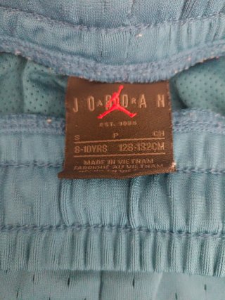 Bermudas Jordan Azul y Blanco