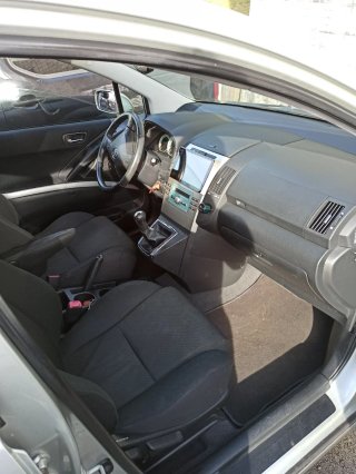 Toyota corolla verso 2005