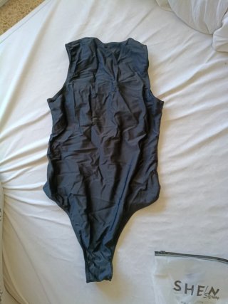 Bañador negro mujer con detalles blancos
