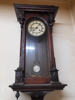Reloj de mesa antiguo