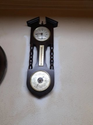 Reloj de mesa antiguo