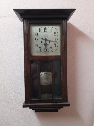 Reloj de mesa antiguo