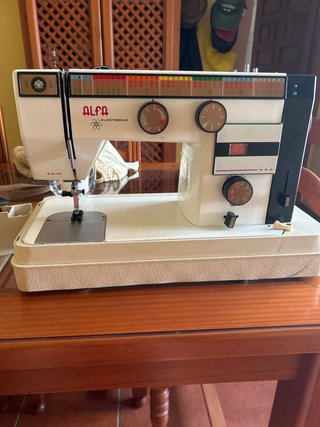 Máquina de coser Alfa Electronic