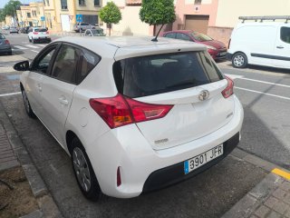 Toyota Auris 2015