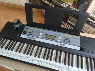 Teclado Yamaha YPT-240