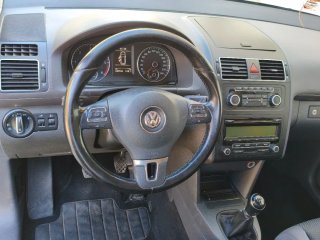 Volkswagen Touran 2010