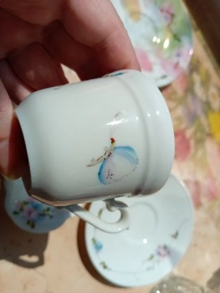 Tazzine da caffè dipinte a mano