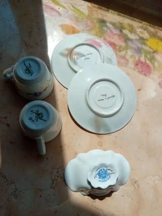 Tazzine da caffè dipinte a mano