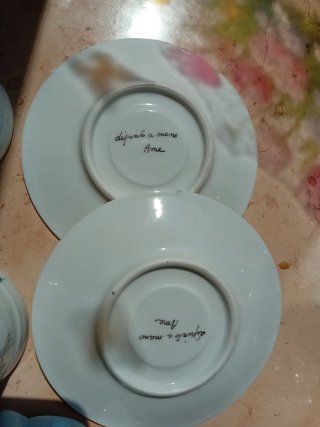 Tazzine da caffè dipinte a mano
