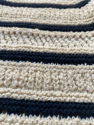 Chaleco Zara Rayas Beige y Azul marino
