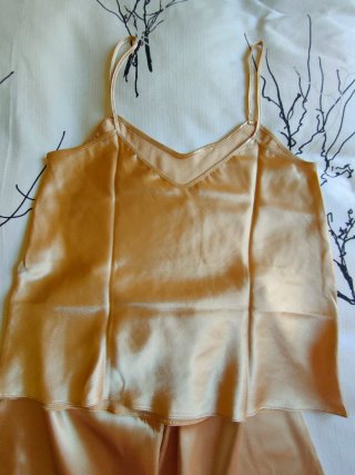 Pijama Lencero Tirantes Dorado