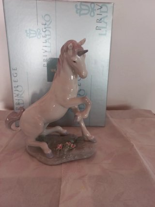 Unicornio Mágico Lladro Porcelana